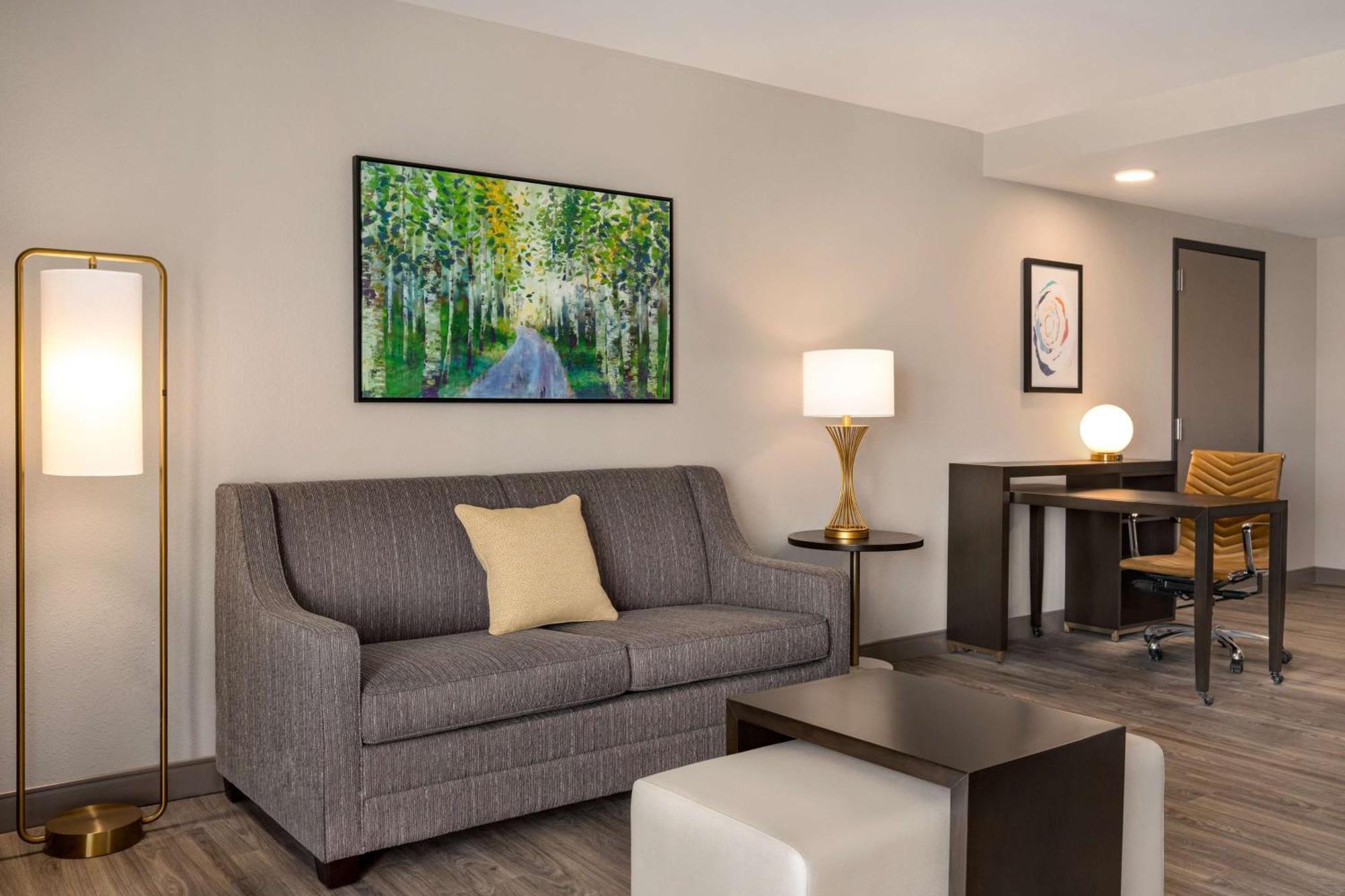 Homewood Suites By Hilton Indianapolis Downtown Iupui Екстериор снимка