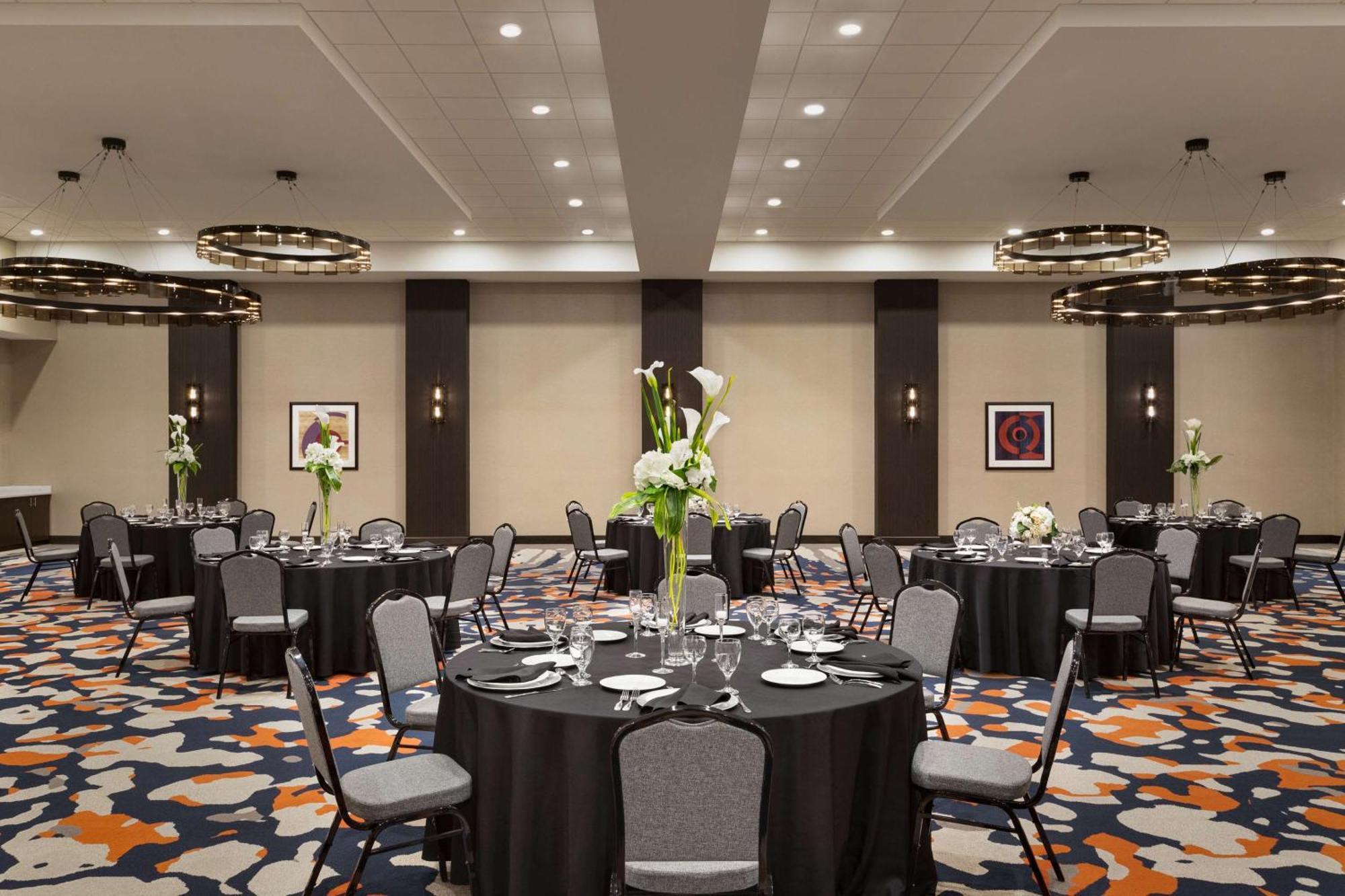 Homewood Suites By Hilton Indianapolis Downtown Iupui Екстериор снимка